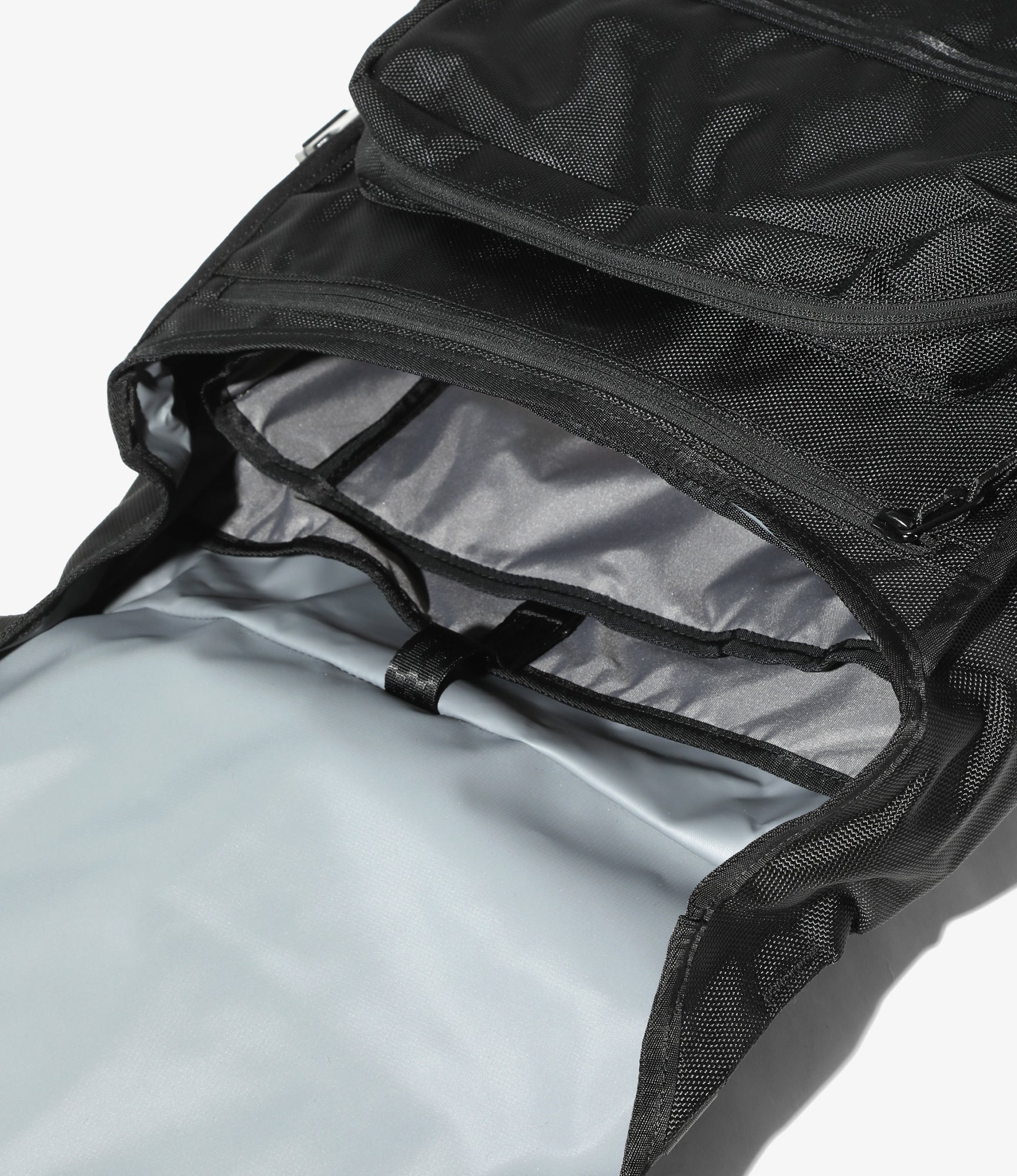 EG x Chrome Industries - Warsaw 30L EG Edition - Black