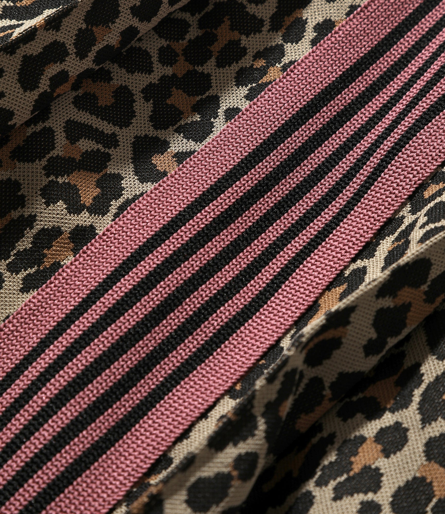 Radio Vest - Leopard - Poly Jacquard