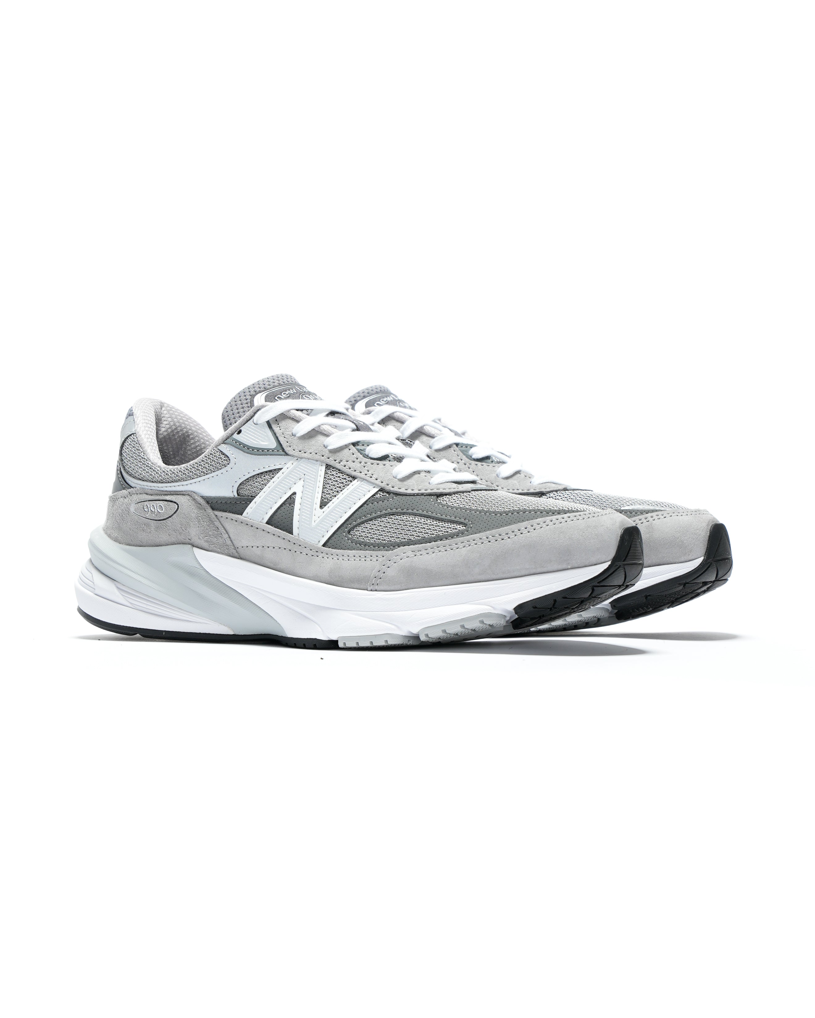 M990v6 - Grey Core | Nepenthes New York